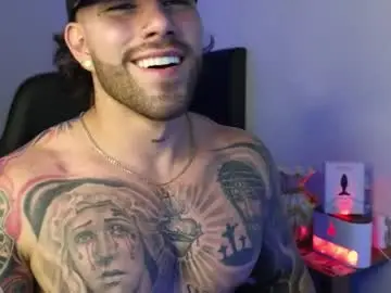 Chaturbate Adult Webcams of ades_lowe