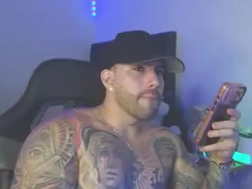 Chaturbate Sex Cam of ades_lowe