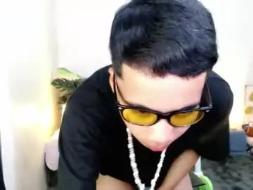 Chaturbate Free Porn Cam of urguy_habibi