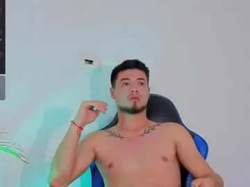 Chaturbate Live Porn of edwardross_