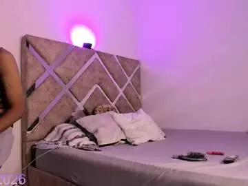 Chaturbate Live Sex Cam of madibeer_