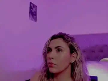 Chaturbate Nude Webcam of tamarathompsonn