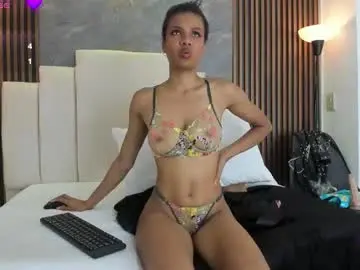Chaturbate Watch Live Sex Cams of catiusca_reyes_03