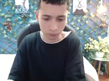 Chaturbate Live Porn of lucasssmith11