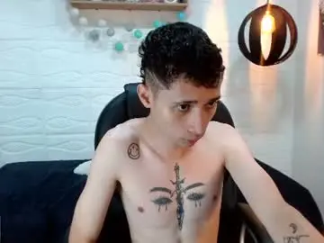 Chaturbate Live Sex Cam of lucasssmith11