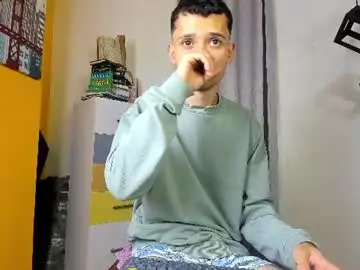 Chaturbate Sex Cam of lucasssmith11