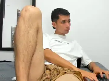 Chaturbate Live Porn of lucasssmith11