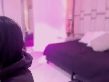 Chaturbate Free Porn Cam of snakemuse