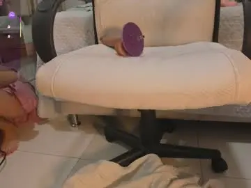 Chaturbate Free Live Porn of _tinyrousse_