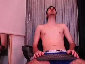 Chaturbate Best live sex cam show of enzo_crown