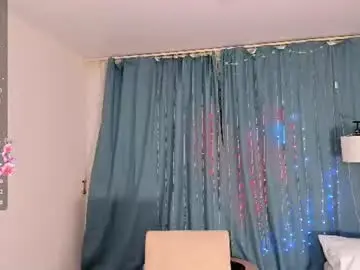 Chaturbate Sex Chat of mikaelataron