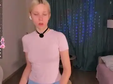 Chaturbate Nude Webcam of mikaelataron