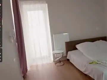 Chaturbate Live Sex of mikaelataron