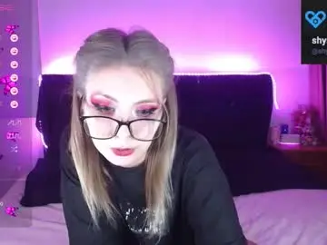 Chaturbate Adult Video Chat of shysweetrish