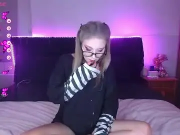 Chaturbate Sex Cam of shysweetrish