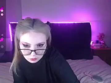 Chaturbate Free Porn Cam of shysweetrish