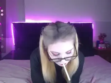 Chaturbate Free Porn Cam of shysweetrish