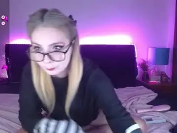 Chaturbate Free Porn Cam of shysweetrish