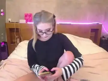 Chaturbate Adult Webcams of shysweetrish