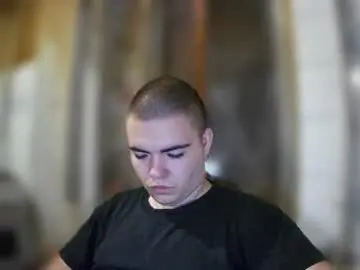 Chaturbate Live Porn of ronmal868