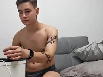Chaturbate Live Porn of james_ice_