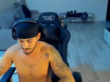 Chaturbate Live Sex Cam of jonnyporn1