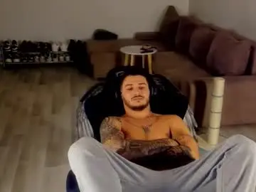 Chaturbate Live Sex of jonnyporn1