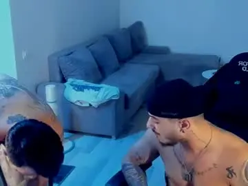 Chaturbate Live Sex Cam of jonnyporn1