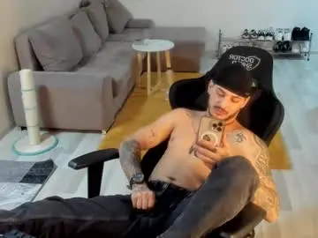 Chaturbate Live Sex Cam of jonnyporn1