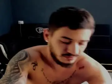 Chaturbate Sex Cam of jonnyporn1