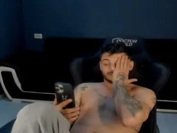 Chaturbate Sex Cam of jonnyporn1