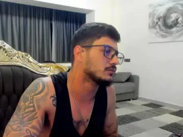Chaturbate Best live sex cam show of jonnyporn1