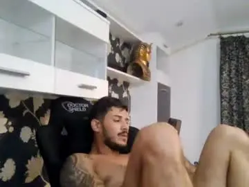 Chaturbate Sex Cam of jonnyporn1