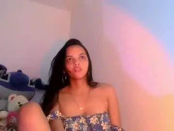 Chaturbate Best live sex cam show of mia_lucy_21