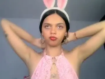 Chaturbate Watch Live Sex Cams of mia_lucy_21