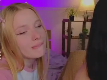 Chaturbate Adult Video Chat of lisaaaliss