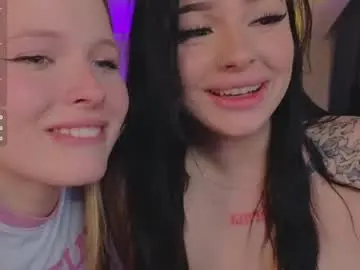 Chaturbate Live Sex Cam of lisaaaliss