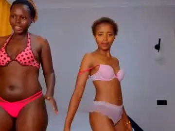 Chaturbate Adult Webcam of _petitekitty