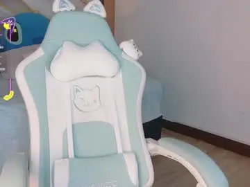 Chaturbate Live Sex of ahvi_ebony