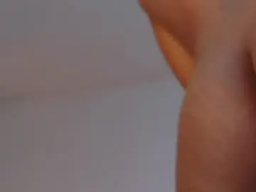 Chaturbate Watch Live Sex Cams of ahvi_ebony