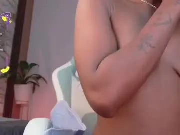 Chaturbate Adult Video Chat of ahvi_ebony