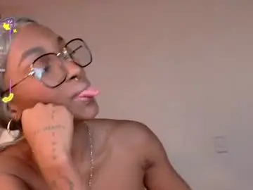 Chaturbate Best Webcam of ahvi_ebony