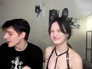 Chaturbate Live Sex Cam of altycouple