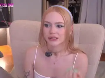 Chaturbate Live Sex Cam of sashalore