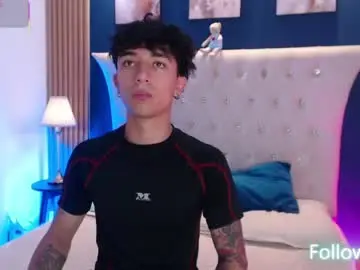 Chaturbate Free Porn Cam of aiden_rivers_