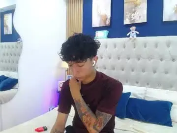 Chaturbate Free Live Porn of aiden_rivers_