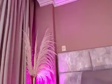 Chaturbate Adult Webcams of ellavillaluna