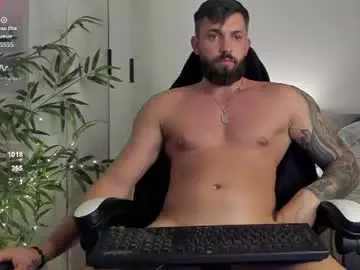 Chaturbate Live Sex Cam of lovermike_