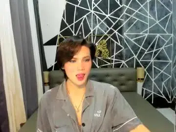 Chaturbate Free Porn Cam of zoeyhugecockxxxcum