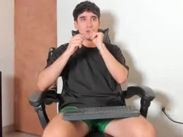 Chaturbate Watch Live Sex Cams of leo_jones389